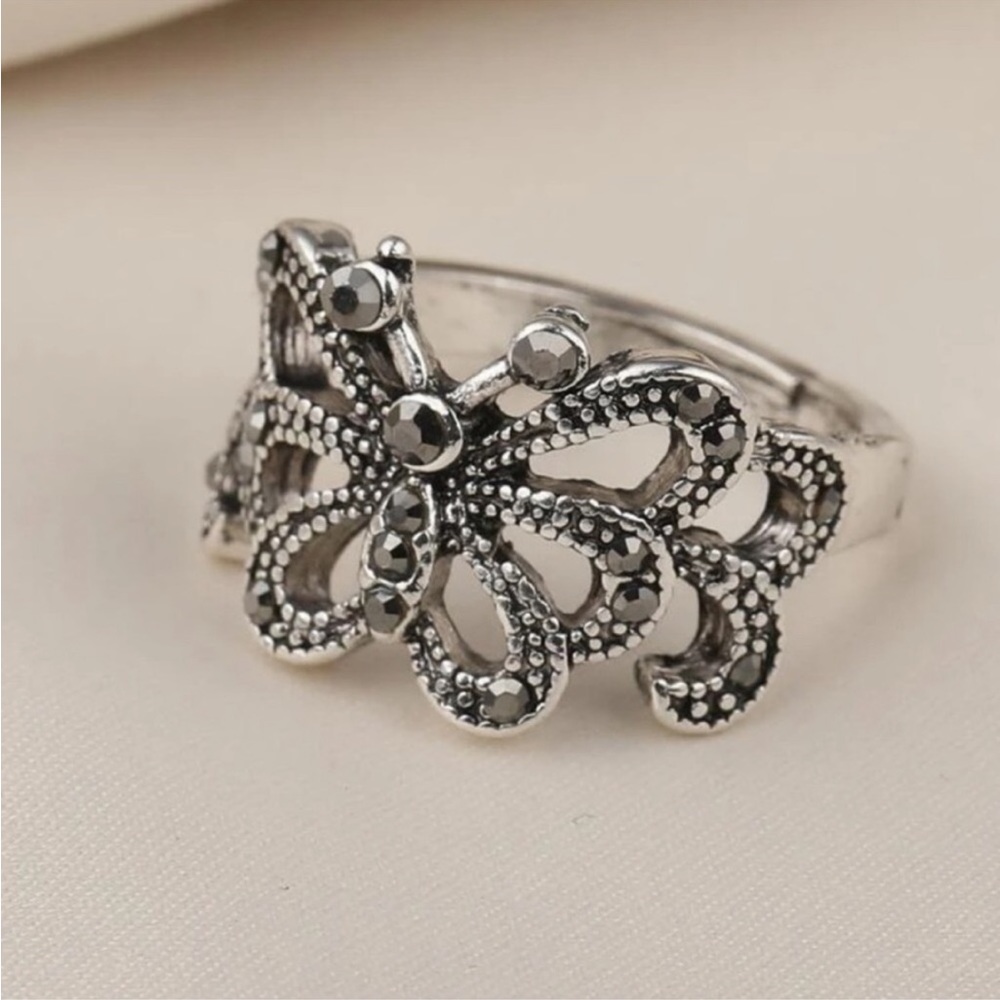 BUTTERFLY SILVER RING - Picture 1 of 4